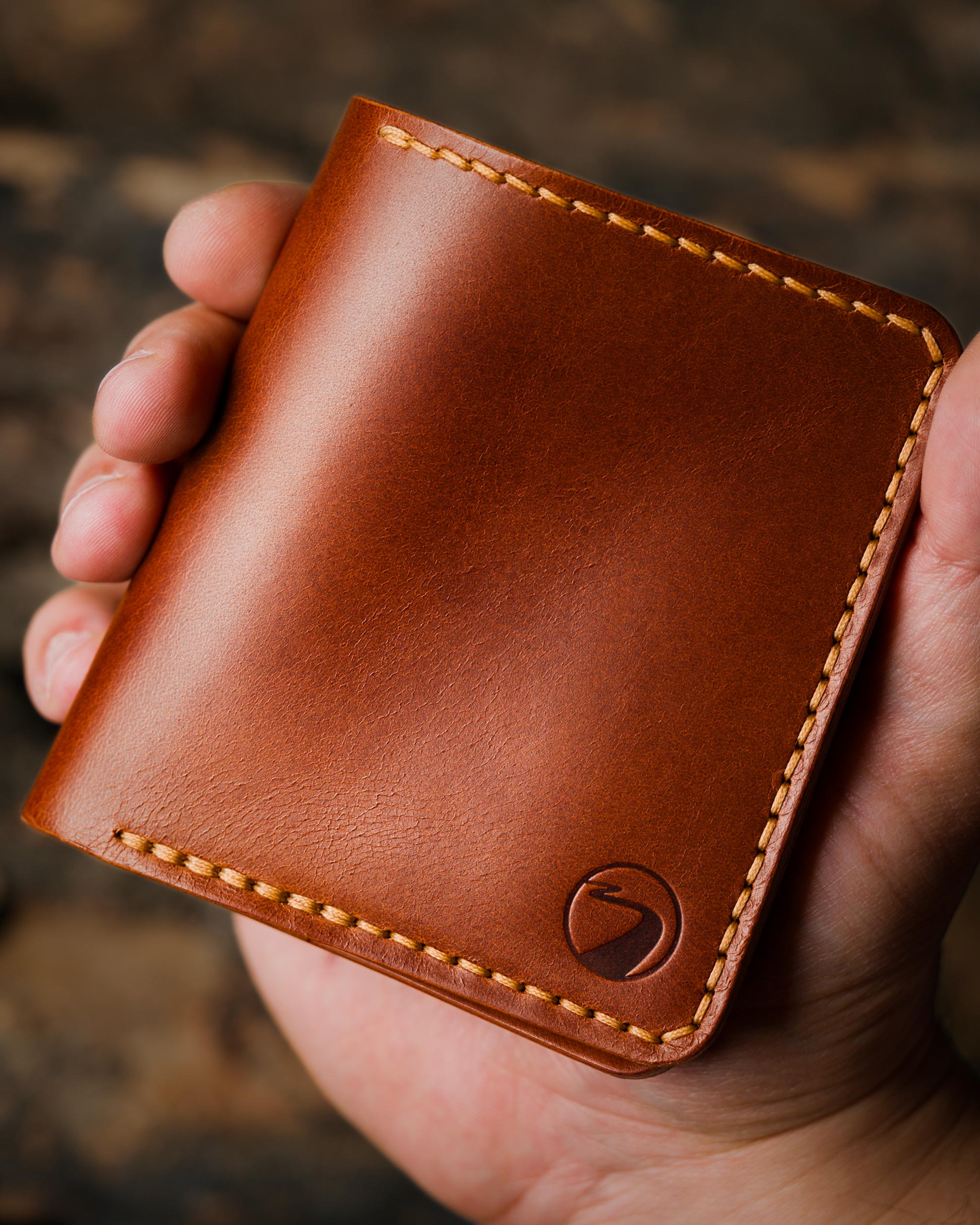 Payload Buttero Cognac Exterior In Hand